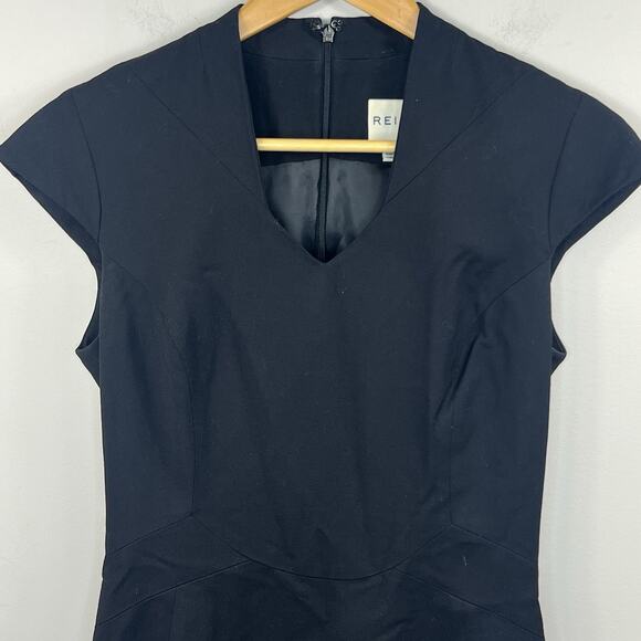 REISS Leena Black V-Neck Wool Blend Dress Size 4 Cap Sleeve Business - Picture 2 of 12